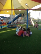 אין מספיק משחקים בגן שעשועים